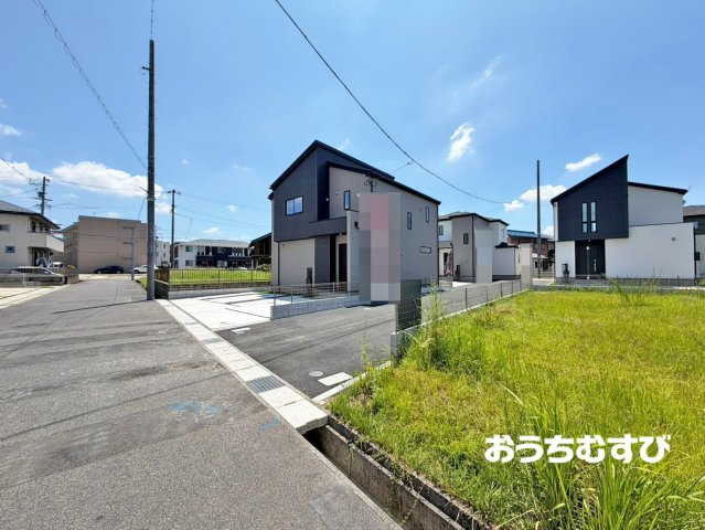 守山区上志段味6期(全4棟)の前面道路含む現地写真