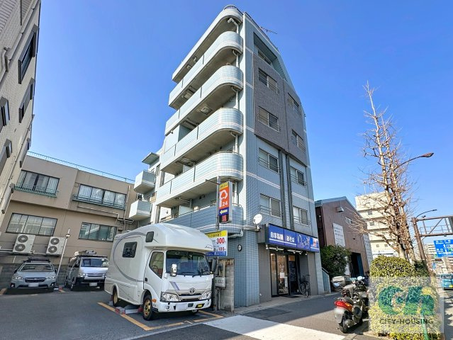 スカイライフハイツ 301号室の玄関