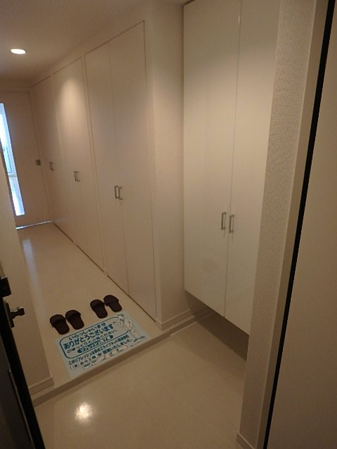 HF新横浜レジデンスの玄関