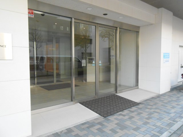 HF新横浜レジデンスのエントランス