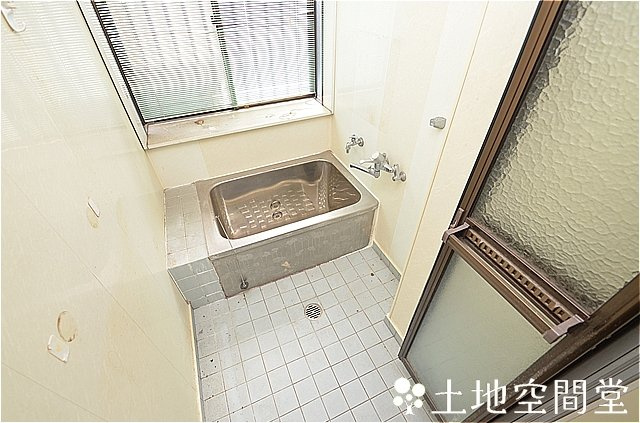 中間市中央１丁目のテラスの浴室