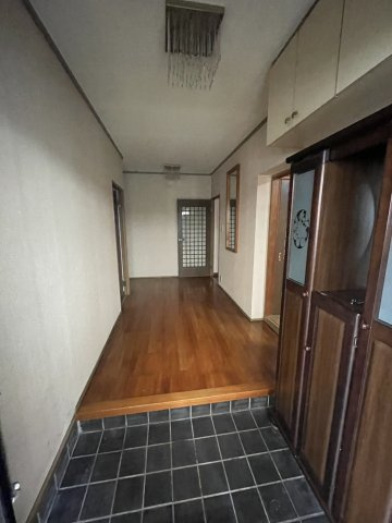 和歌山市杭ノ瀬・中古戸建・54145の玄関