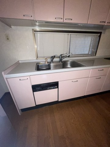 和歌山市杭ノ瀬・中古戸建・54145のキッチン
