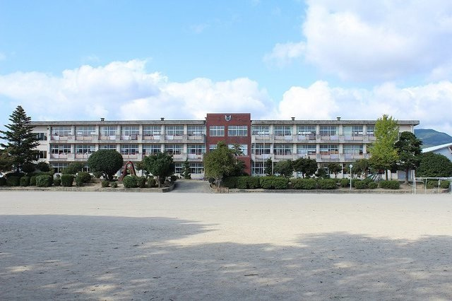 【周辺】 | サリーチェⅡ | 大坪小学校まで420m
