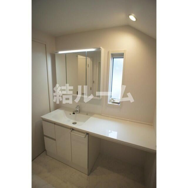 練馬区小竹町１丁目のアパートの洗面所