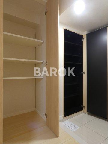 ネストピア博多駅前Ⅲの玄関