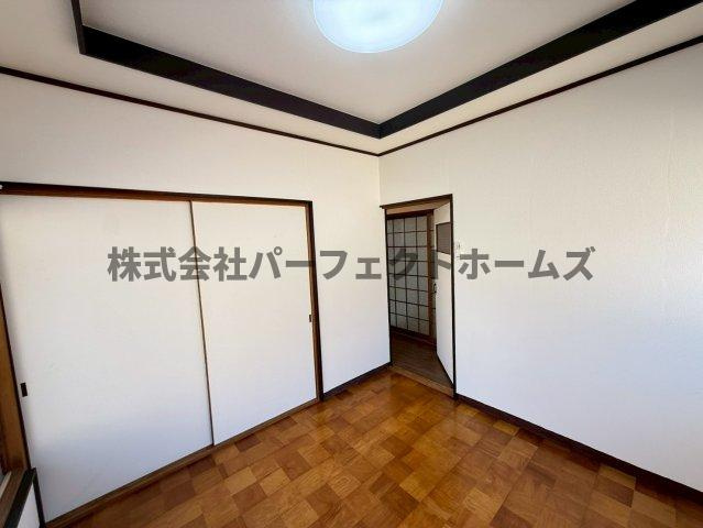 向井田1丁目戸建　賃貸の洋室|広々とした洋室です
