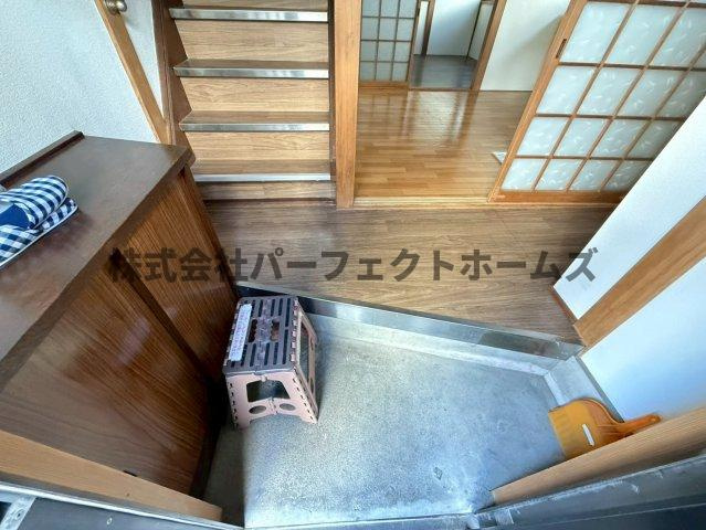 向井田1丁目戸建　賃貸の玄関|ゆったりとした玄関です