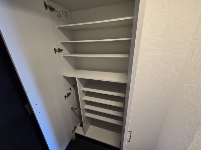 プレサンスジェネ葵|名古屋市の賃貸ならMy賃貸の収納|プレサンスジェネ葵
