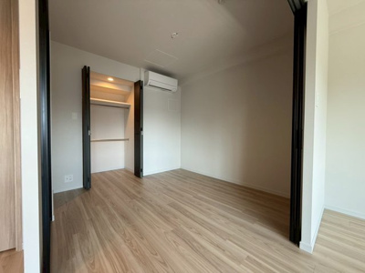 【洋室】 | S-RESIDENCE松屋町asence