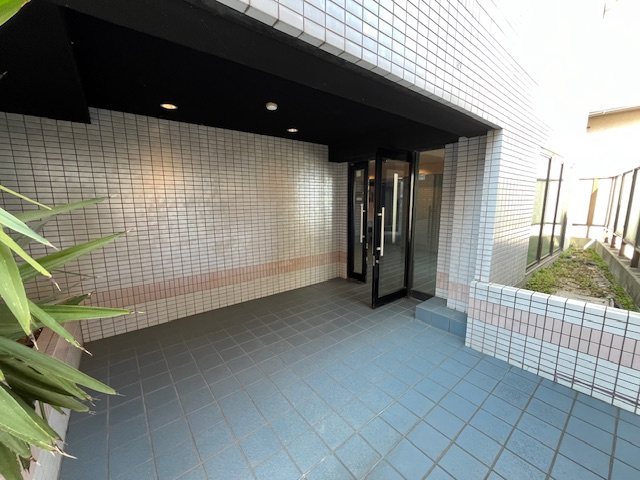 コンフォルト福田のエントランス