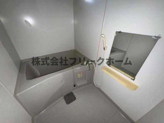 小金井市梶野町４丁目の賃貸マンションの浴室