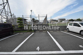 【駐車場】