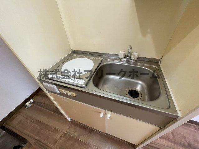 小金井市東町４丁目のアパートのキッチン