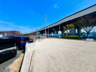 【外観】 | 黒山　売土地 | 【前面道路】道路幅約１８ｍ！運転が苦手な方も安心ですね♪