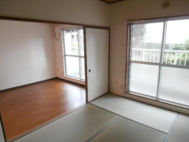 【居間・リビング】 | グリーンプラザ御園３（グリーンプラザミソノスリー）