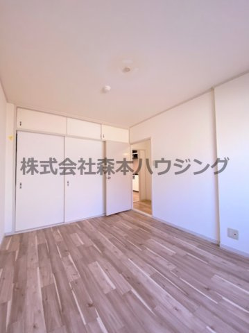 【洋室】 | 　松栄畷ハイツ | 広々とした洋室です