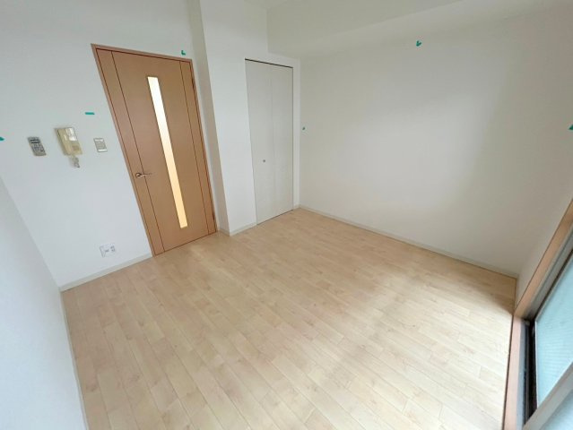 フォレストプラザⅠの居間・リビング