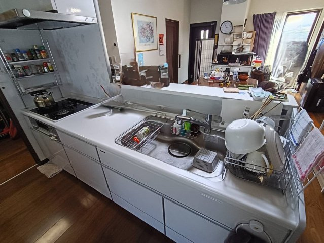 西条市大町396-2　中古戸建のキッチン