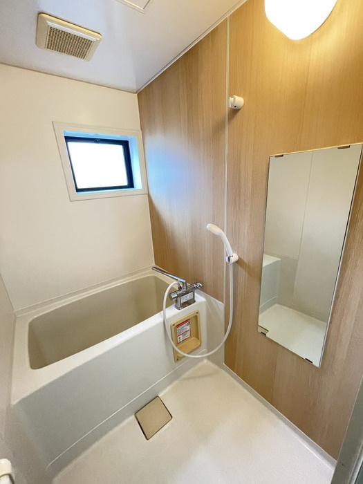 ハウジング島田　A棟の浴室