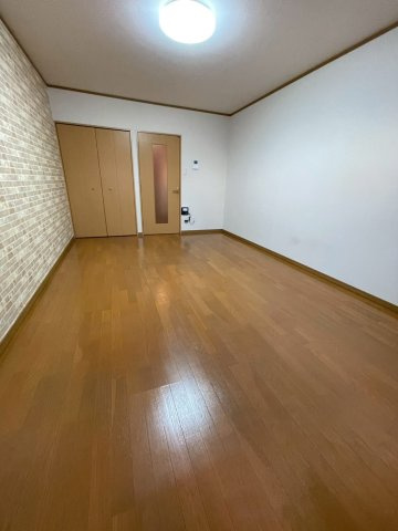 サリナスの居間・リビング