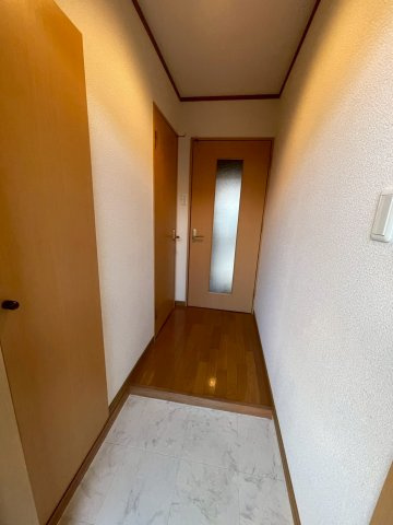 サリナスの玄関