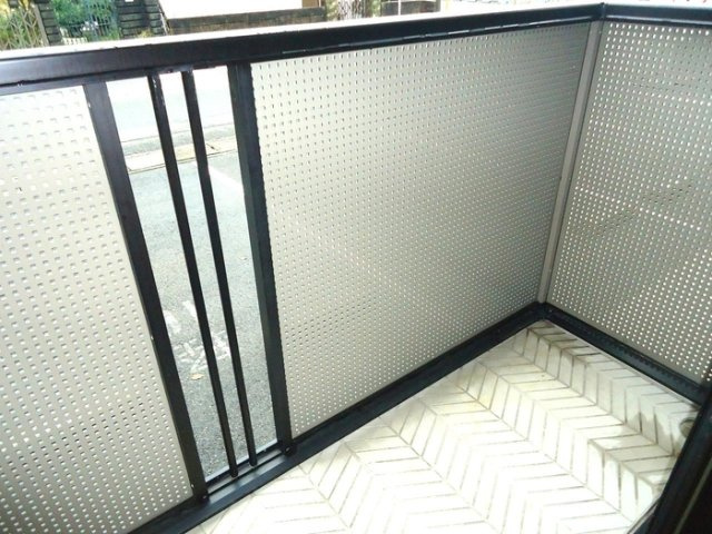 ハウジング島田　B棟のバルコニー