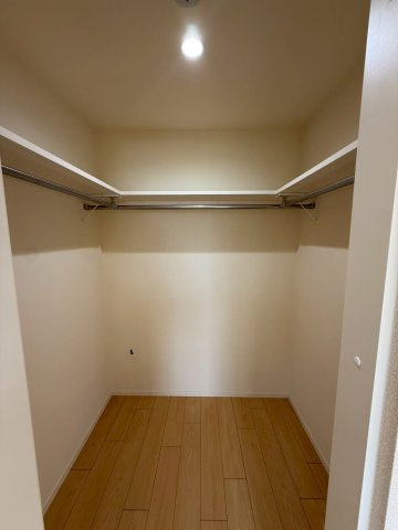 Ｗｉｎｇ　Ｋの収納|★ウォークインクローゼット完備★