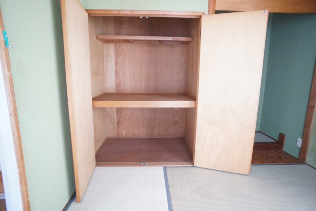 逆瀬台5丁目貸家の収納