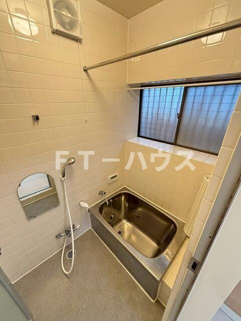 豊富町６２１－８５戸建の浴室