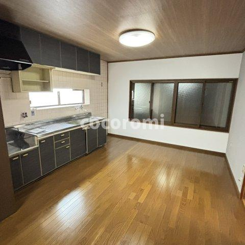川勝町車庫付き戸建てのその他