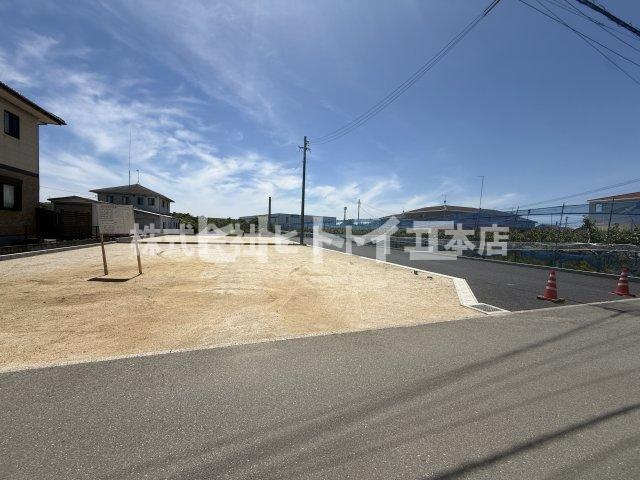 室岡3区画分譲地の外観
