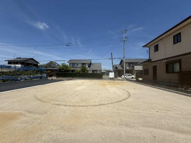 室岡3区画分譲地の外観