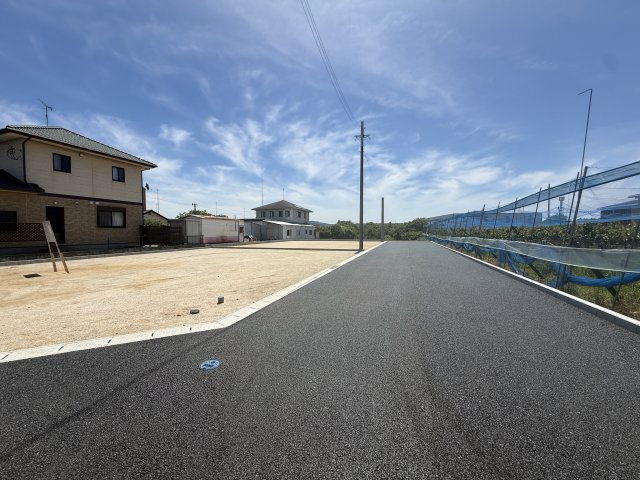 室岡3区画分譲地の周辺