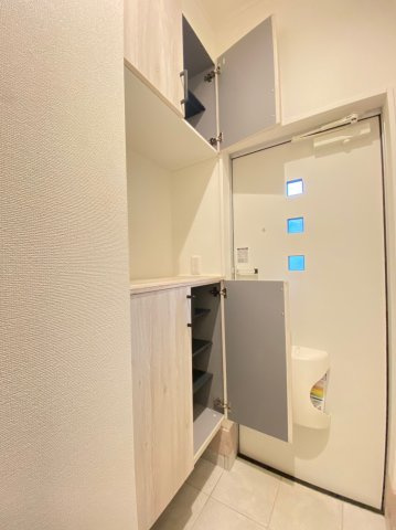 【玄関】