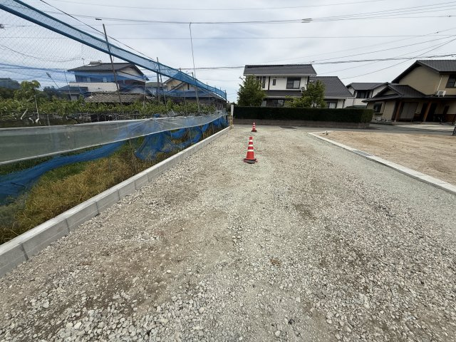 室岡3区画分譲地の周辺