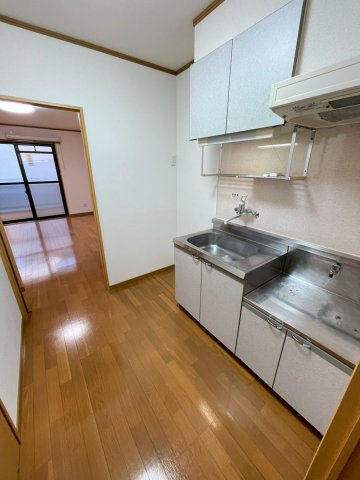 サリナスの居間・リビング