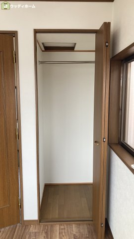 越谷市恩間　中古一戸建ての収納