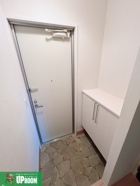 ネオステージの玄関