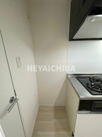 ラ・レジダンス・ド・千駄木のキッチン|冷蔵庫置場