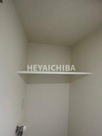 ラ・レジダンス・ド・千駄木の収納|洗濯機置場上部棚