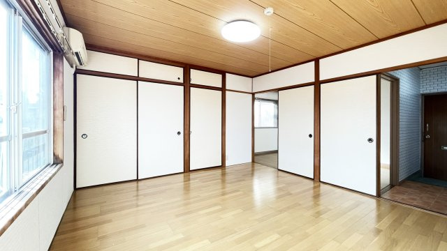 ことぶきマンションの居間・リビング