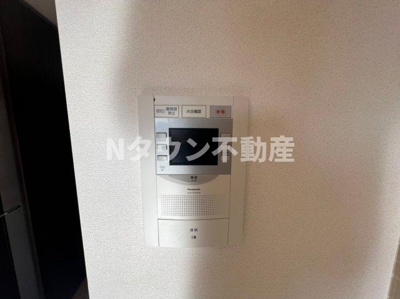 【セキュリティ】 | プレサンスNAGOYA本陣 | モニター付きインターフォンです。