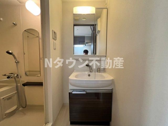 【独立洗面台】 | プレサンスNAGOYA本陣 | 使いやすい独立洗面台です