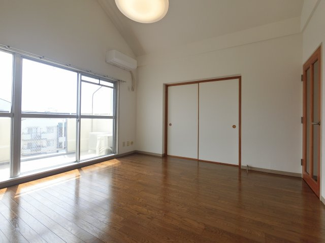 【居間・リビング】 | ヴェルデ四街道　5号棟