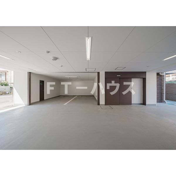 セラ クリスタル船橋のロビー