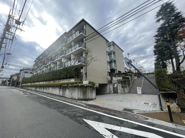 エルハイツ成増の外観