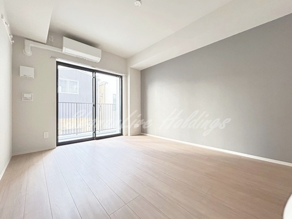 平塚市明石町の賃貸マンションの居間・リビング