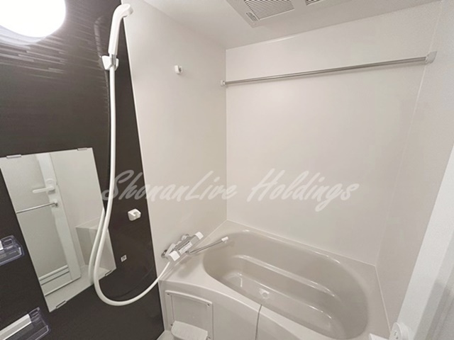 平塚市明石町の賃貸マンションの浴室