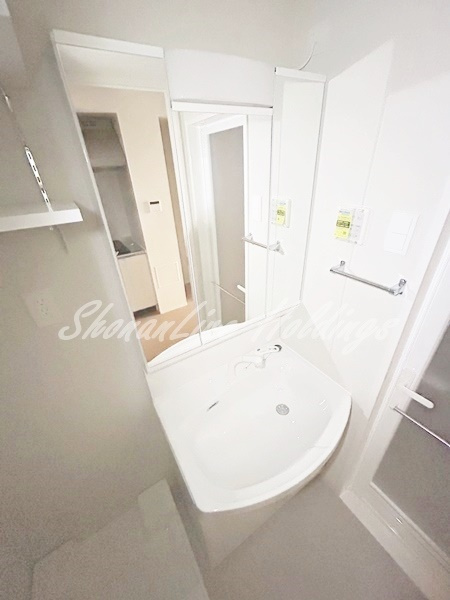 平塚市明石町の賃貸マンションの洗面所